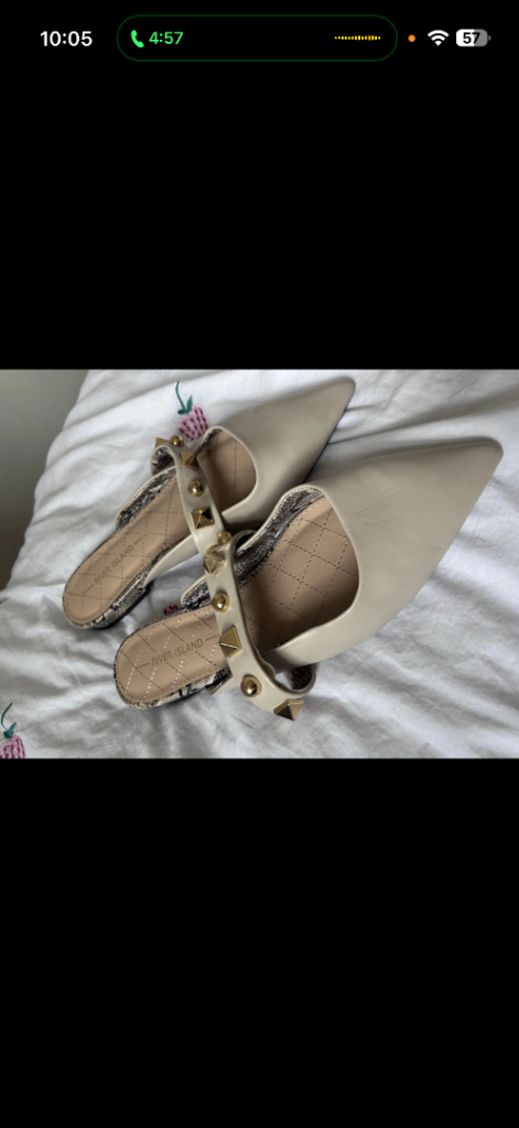 Women’s flats 