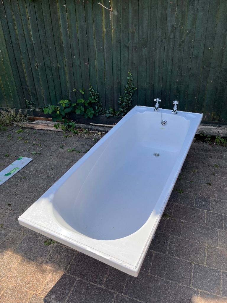 Bathroom - Bath, Wash Basin, Bathroom Cabinet, Electric Shower, Toilet, Shower Screen