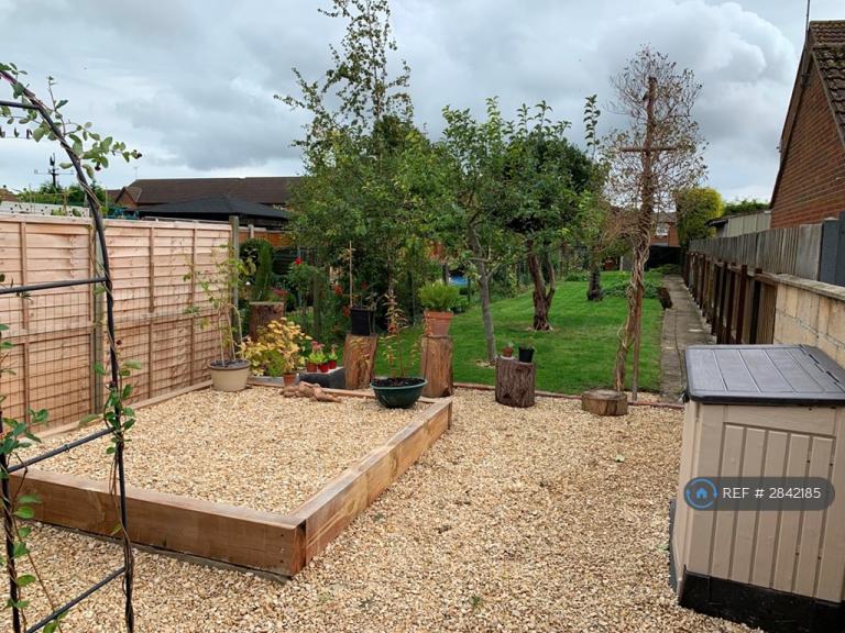 2 bedroom house in St. Philips Road, Swindon, SN2 (2 bed) (#2842185)