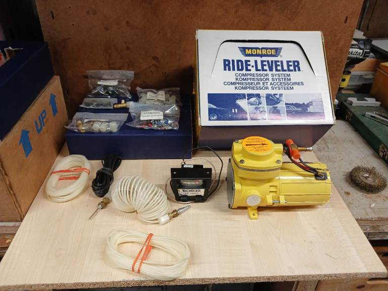 Vintage Monroe Ride-Leveler (Air suspension unit) CK12 Model.