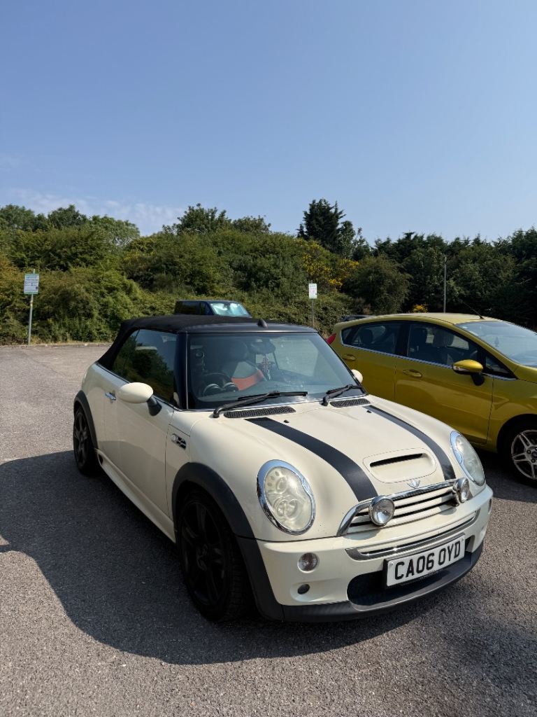 Mini, CONVERTIBLE, Convertible, 2006, Manual, 1598 (cc), 2 doors