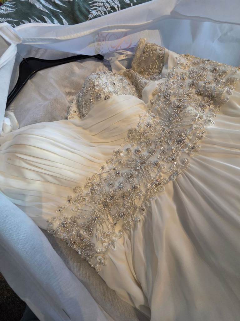 Wedding dress