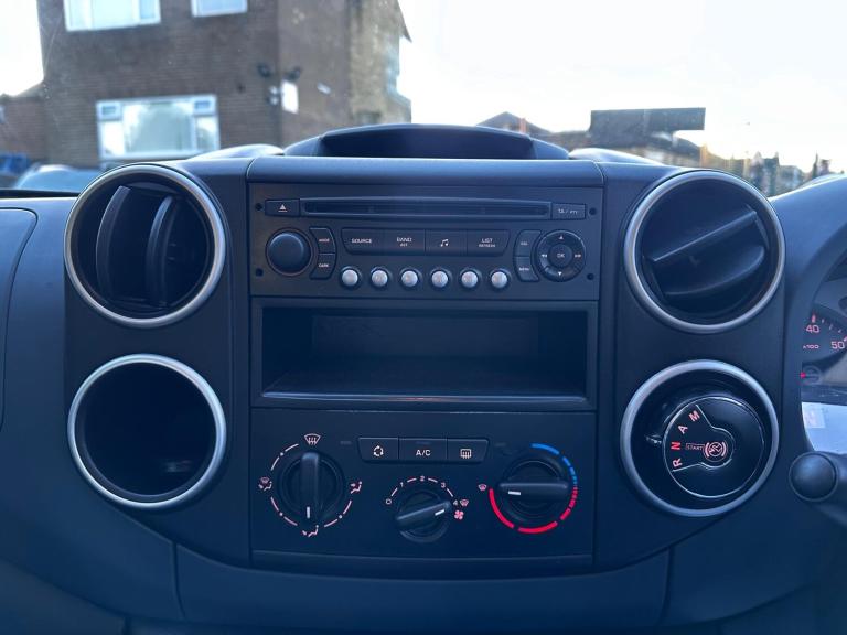  Peugeot Partner Tepee 1.6 HDi Tepee S EGC (s/s) 5dr Diesel Automatic