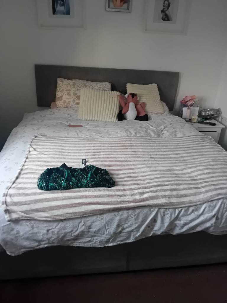 Superking bed base, headboard & mattress