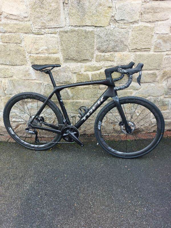 2024 56cm Gen 4 Trek Domane SLR7 Di2 Disc bike. 