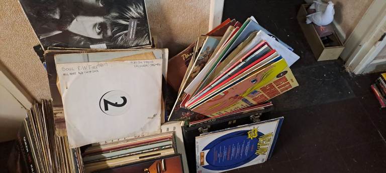 Huge collection lp vinyl records rock pop etc