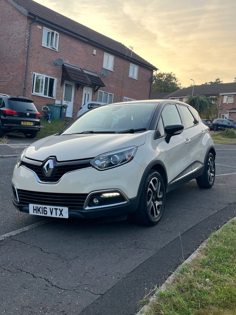 Renault, CAPTUR, Hatchback, 2016, Manual, 898 (cc), 5 doors
