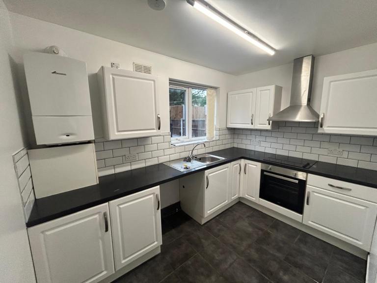 2 bed Ground Floor Maisonette Erdington, Birmingham, B23 7HL