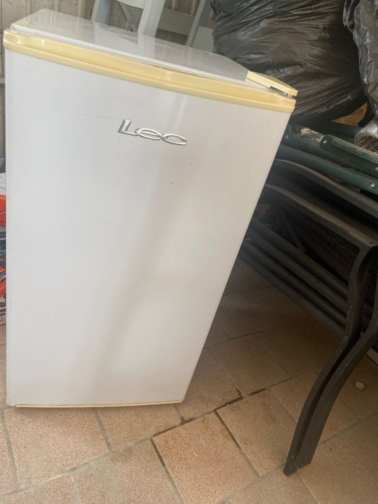 Lec Fridge - White, Average Condition