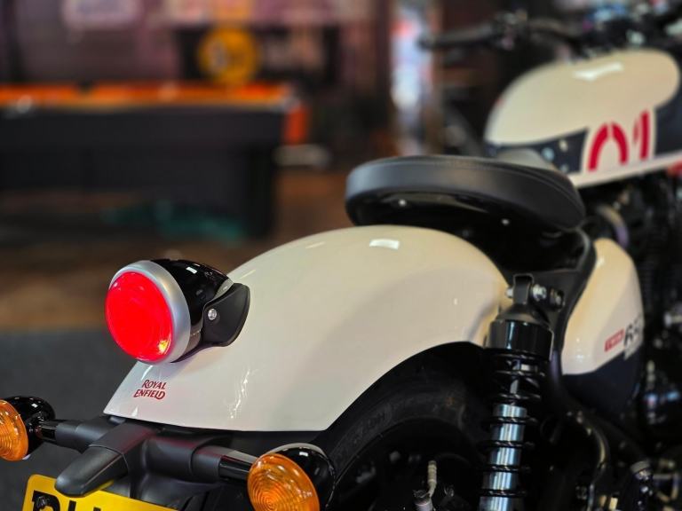 2025/75 ROYAL ENFIELD SHOTGUN 650cc EURO 5 2025 MODEL 5 MILE'S 