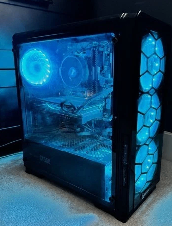 Gaming PC - CPU: AMD Ryzen 7 5700x GPU: Radeon 6700XT