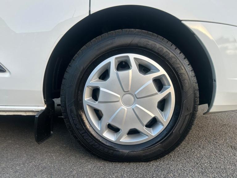 2017 Ford Transit Custom 310 TREND LR P/V 1 OWNER FROM NEW AIR CON REAR CAMERA Panel Van Diesel M...