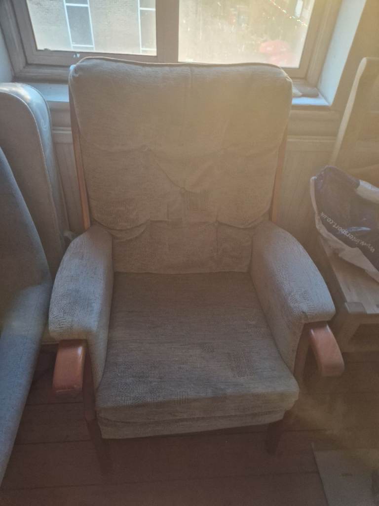 Free Armchair Available from N8 London