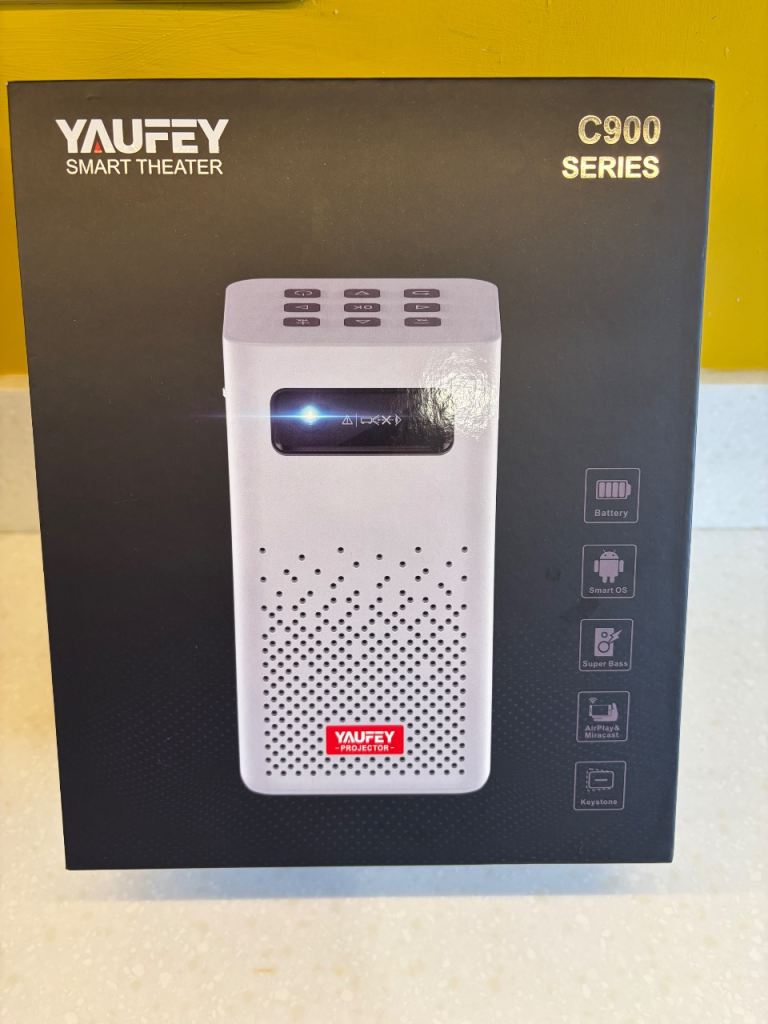 Yaufey C900 series DLP Smart Projector (includes portable projection screen)