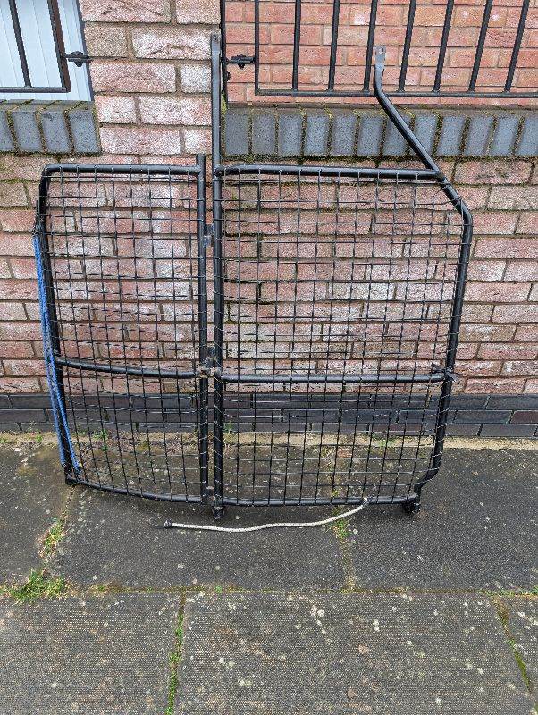 Ford transit connect bulk head 