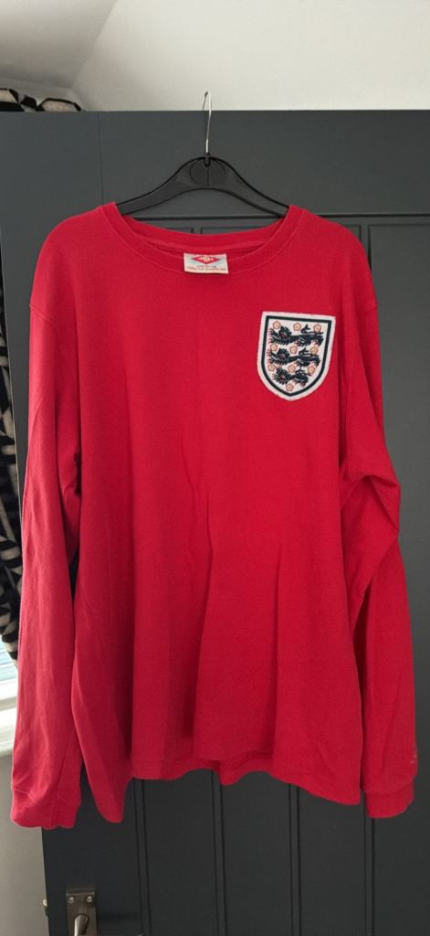 Umbro England 1966 World Cup Style Red Football Shirt - Size Large