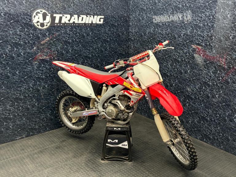 Honda CRF 450 2005  (MOTOCROSS / MX / ENDURO) @ AJ TRADING 