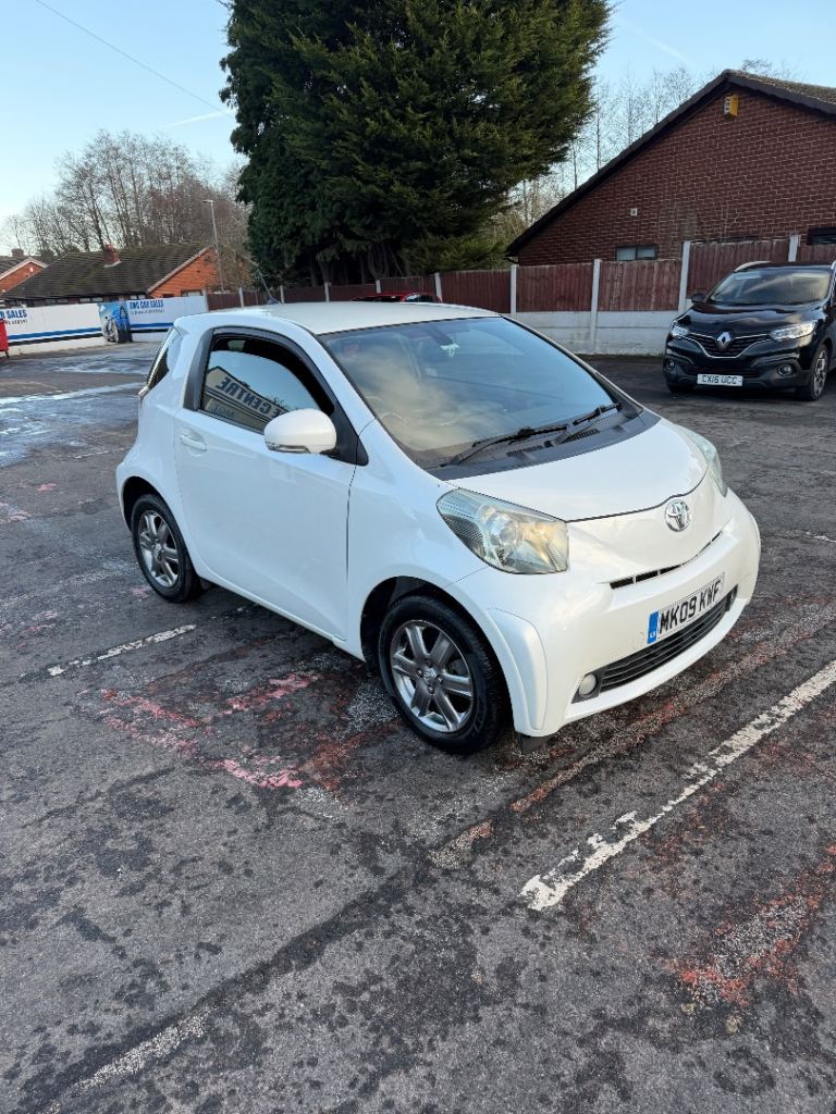 Toyota, IQ, Hatchback, 2009, Manual, 998 (cc), 3 doors