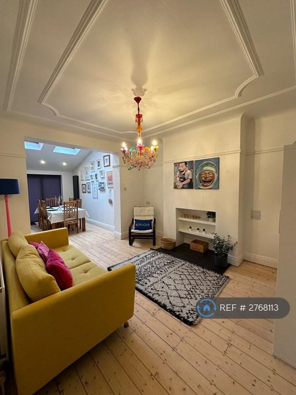 4 bedroom house in Barlow Moor Road, Manchester, M21 (4 bed) (#2768113)