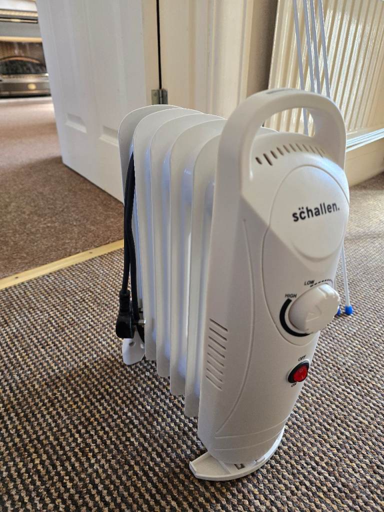 Small schallen oil electric heater 