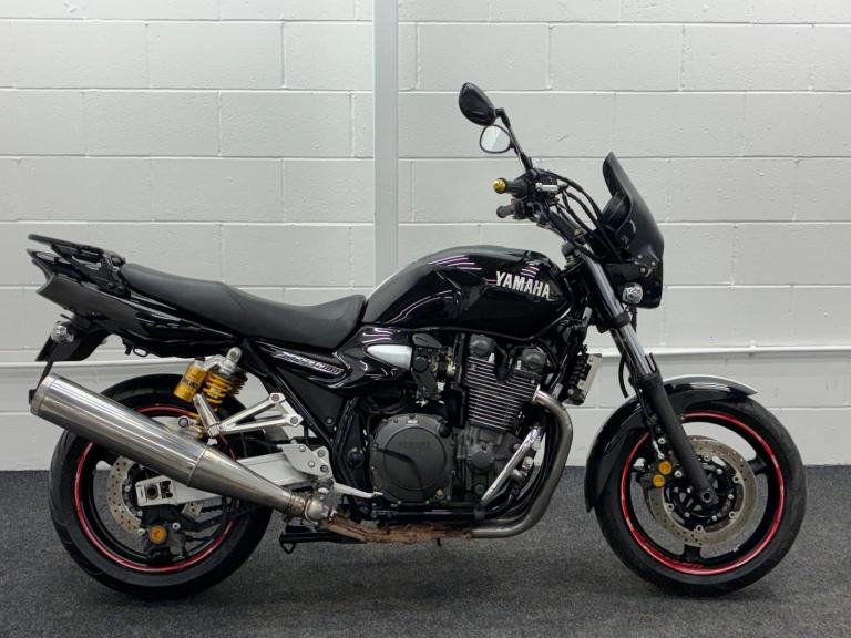 Yamaha XJR1300 ** 12 Months MOT - All Keys and Books - Ohlins Suspension **