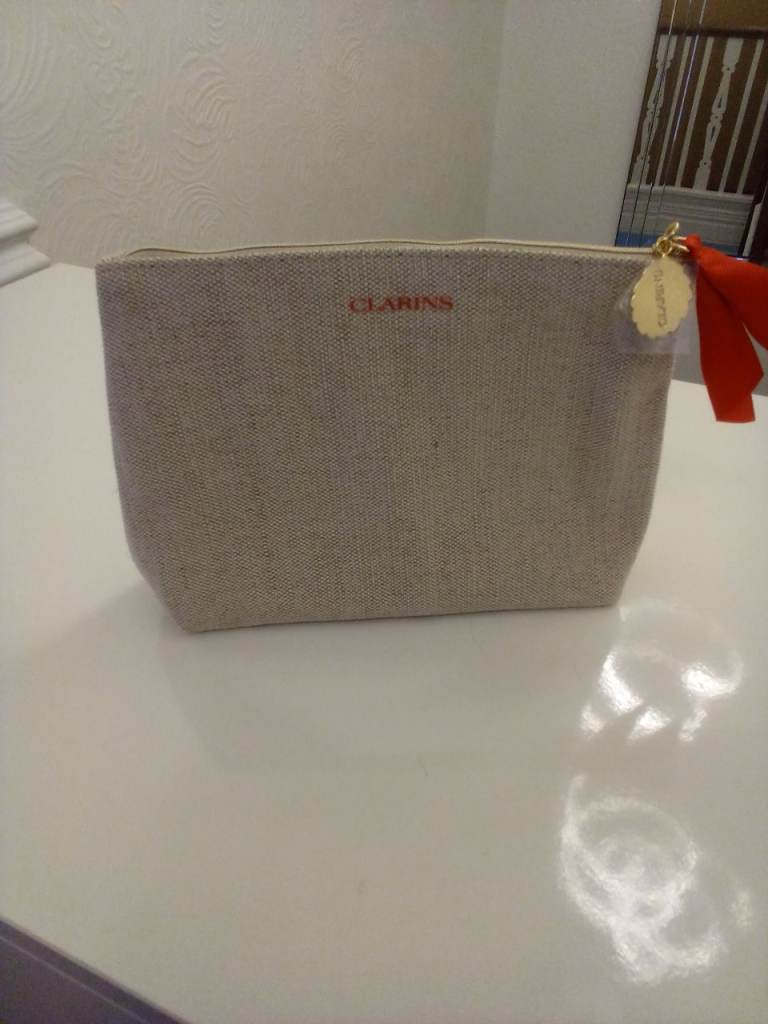 Clarins Make Up Bag