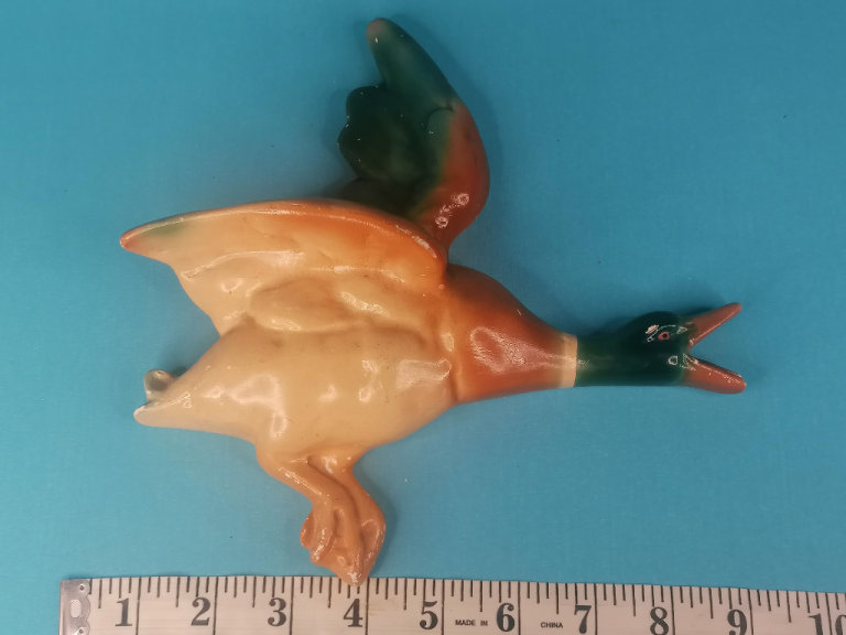 Vintage 1950 FLYING DUCK GRADUATED BROWN/GREEN,.   Home Hang wall decor..