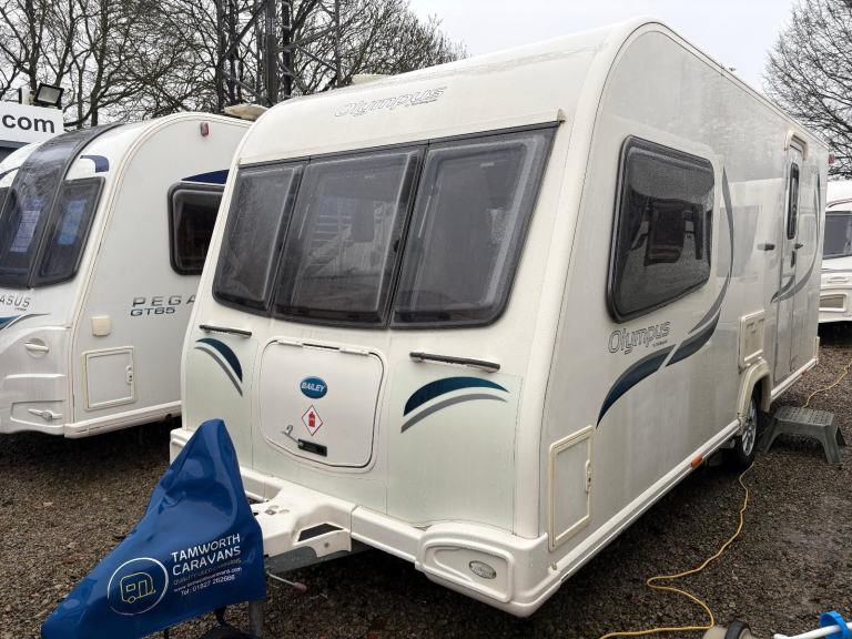 BAILEY OLYMPUS 460/2 - 2 BERTH CARAVAN WITH END WASHROOM AND MOTORMOVER