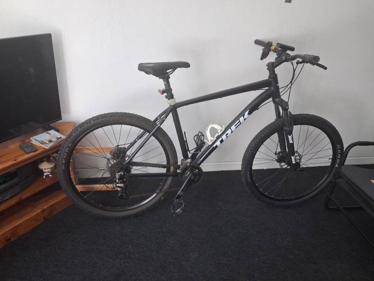 TREK Mountain Bike - Black, FOX Suspension, Kenda Tyres