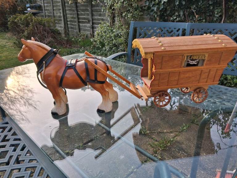 Vintage Horse and Caravan 