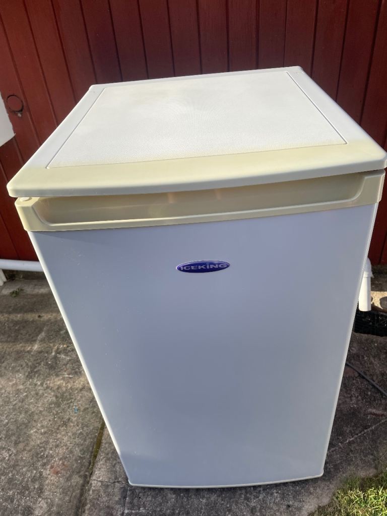 White fridge