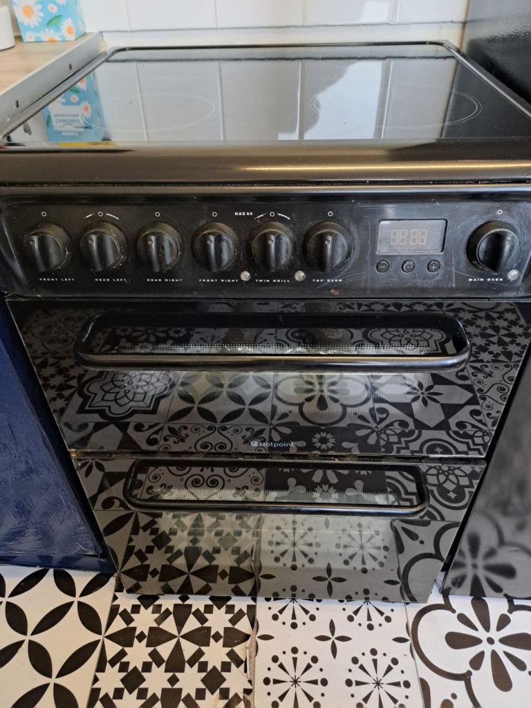 Hotpoint Black Freestanding Electric Cooker with Ceramic Hob