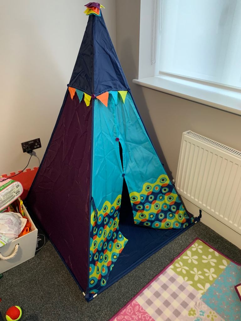 Kids Indoor Outdoor Teepee Tent - Red/Green/Blue