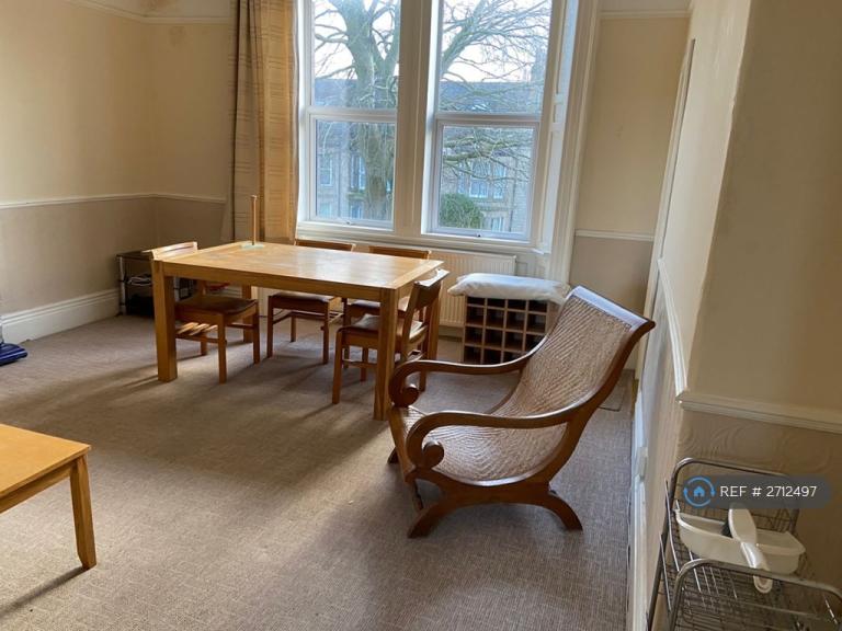 1 bedroom flat in Croftlands, Lancaster, LA1 (1 bed) (#2712497)