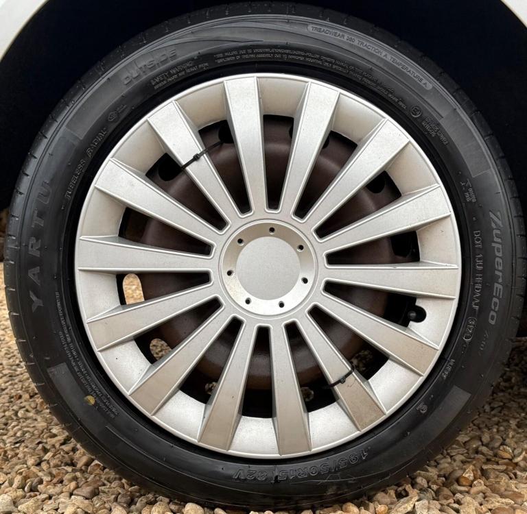 2008 Ford Fiesta 1.25 Style 5dr HATCHBACK Petrol Manual