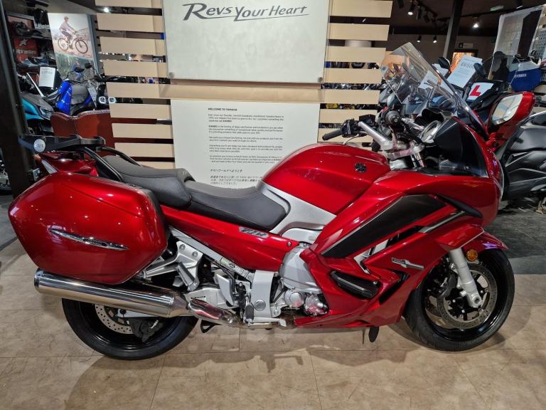 2014 YAMAHA FJR1300A IN RED