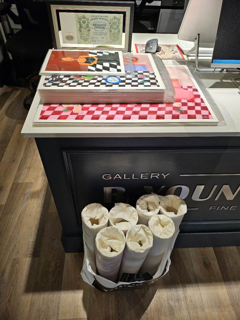 Printing and scanning services for artists and photographers