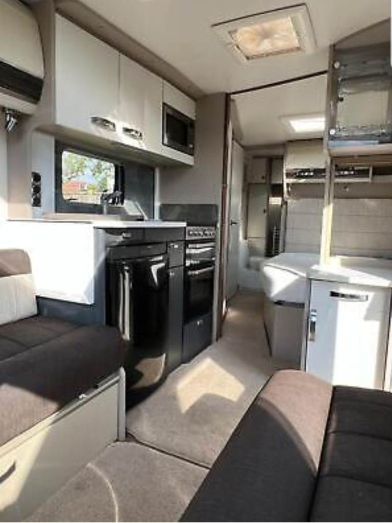Touring caravan Sterling continental 570 2016