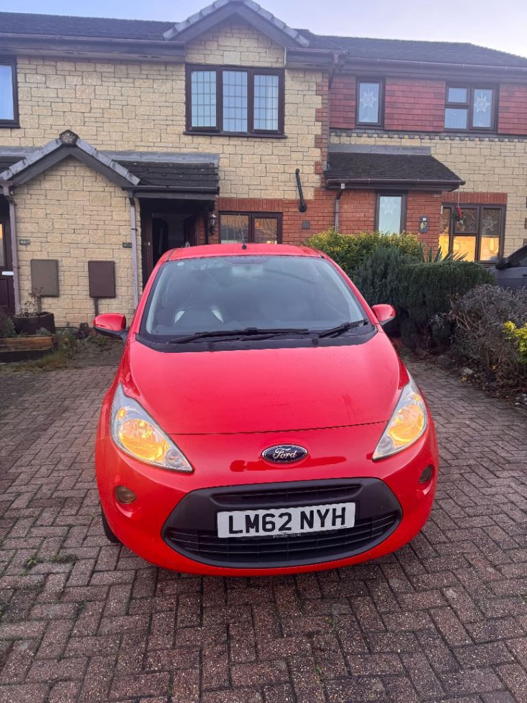Ford, KA, Hatchback, 2012, Manual, 1242 (cc), 3 doors