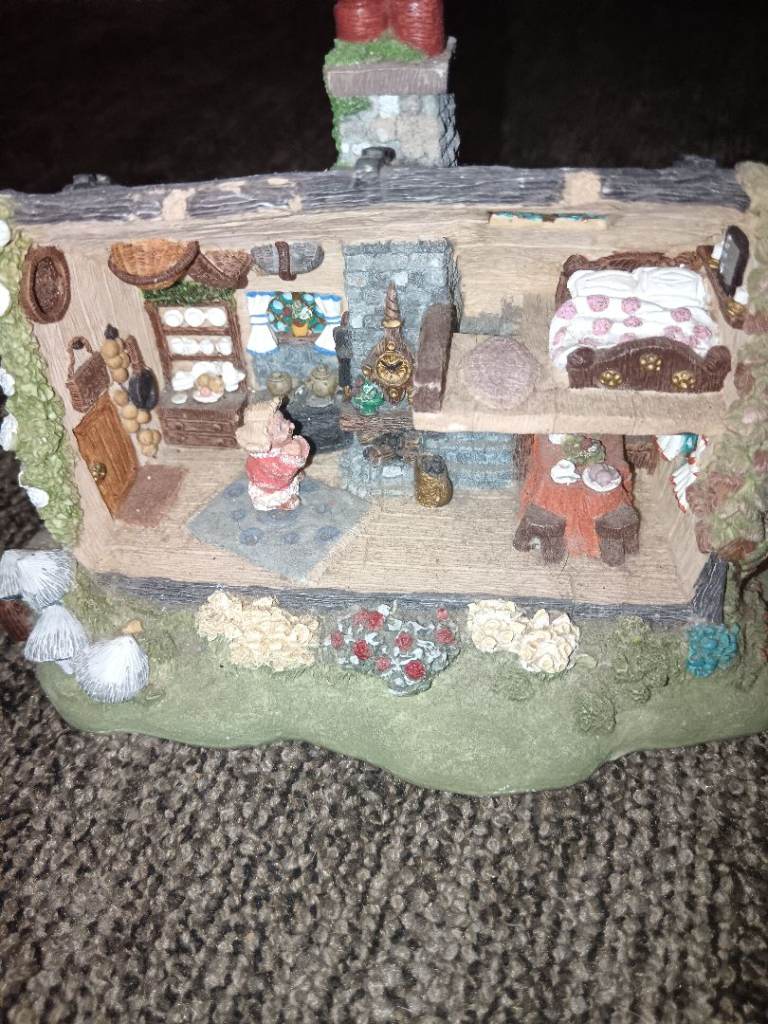 Mini pot houses