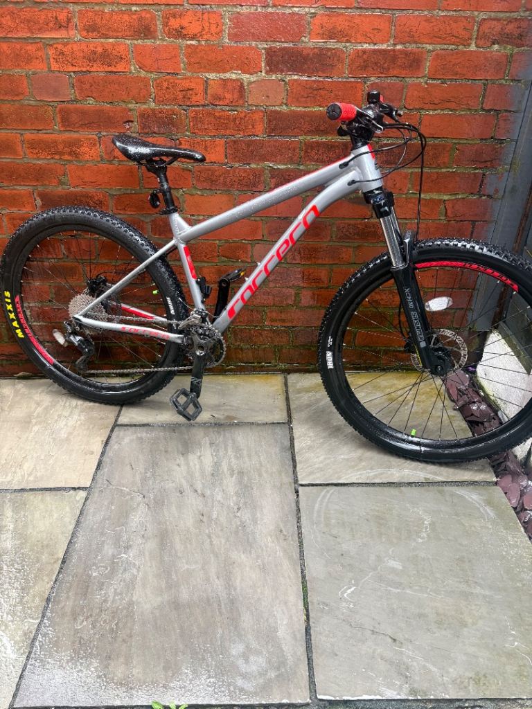 Carrera Sulcata 1 Mountain Bike 16” frame 27.5” wheels 