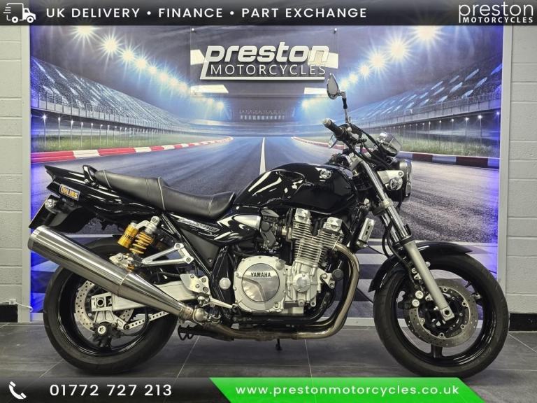 YAMAHA XJR 1300