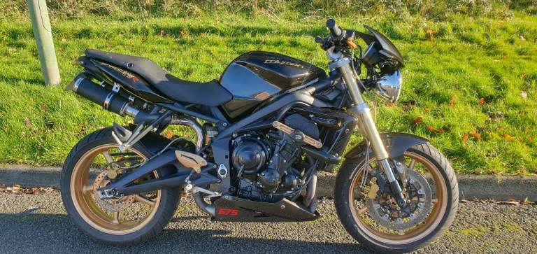 image for 2011 TRIUMPH STREET TRIPLE 675 STUNNING BIKE