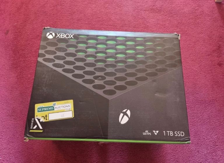 Xbox series x console 
