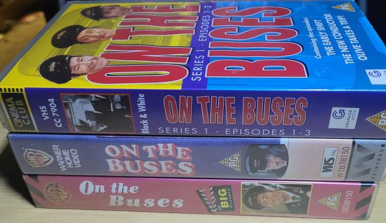 On The Buses 3 x Classic Comedy Vhs Videos  Excellent Condition b13