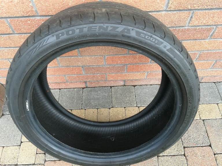 Perfect BMW Used Tyre: BRIDGESTONE POTENZA S001 225/40R 19