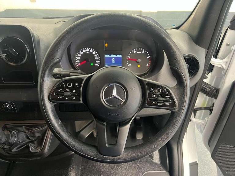 2024 Mercedes-Benz Sprinter 3.5t H2 Progressive Van PANEL VAN DIESEL Manual