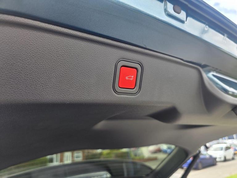 2025 Fiat 600 1.2 Hybrid 48V La Prima 5dr eDCT-6 HATCHBACK PETROL Automatic