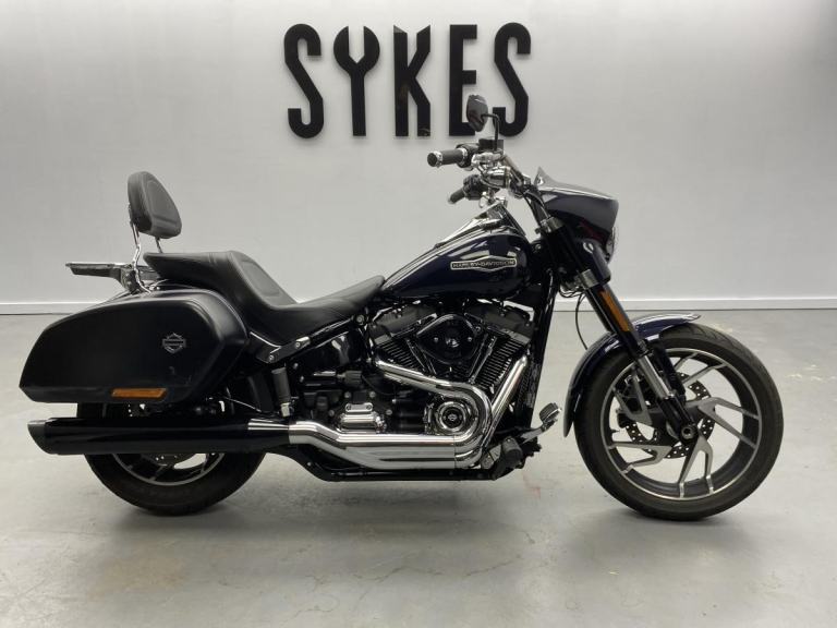 2020 Harley-Davidson FLSB Softail Sport Glide in Midnight Blue