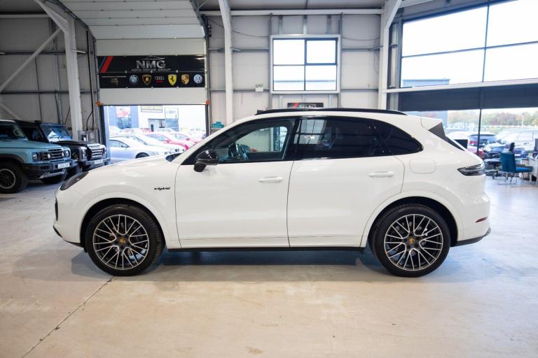 2020 Porsche Cayenne E-Hybrid 5dr Tiptronic S ESTATE PETROL/ELECTRIC Automatic